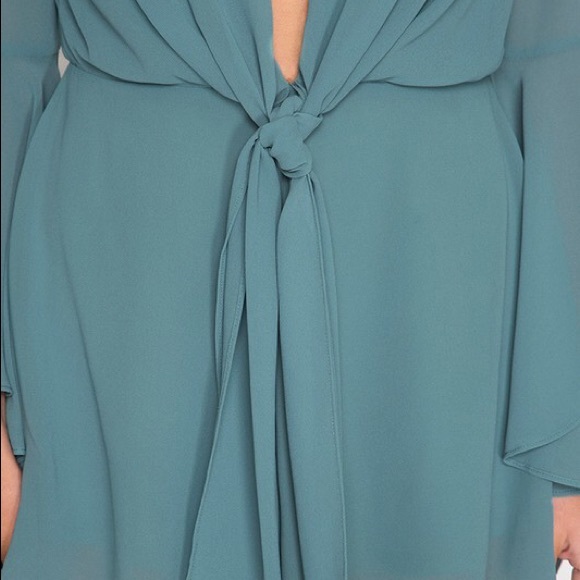 Sea Foam Bell Sleeve Romper - Picture 3 of 4